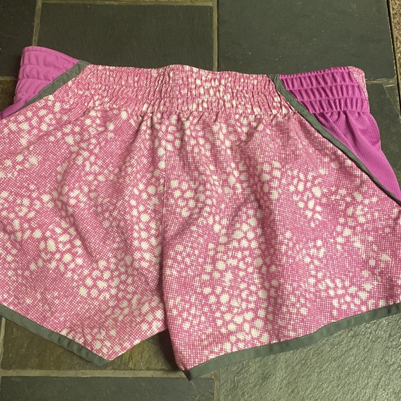 Nike dri fit tempo running shorts - Picture 6 of 6